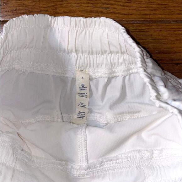 Lululemon Play In The Sun Dance Studio Short - Picture 7 of 16